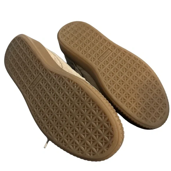 Pumas size 10 tan EUC - Picture 5 of 5